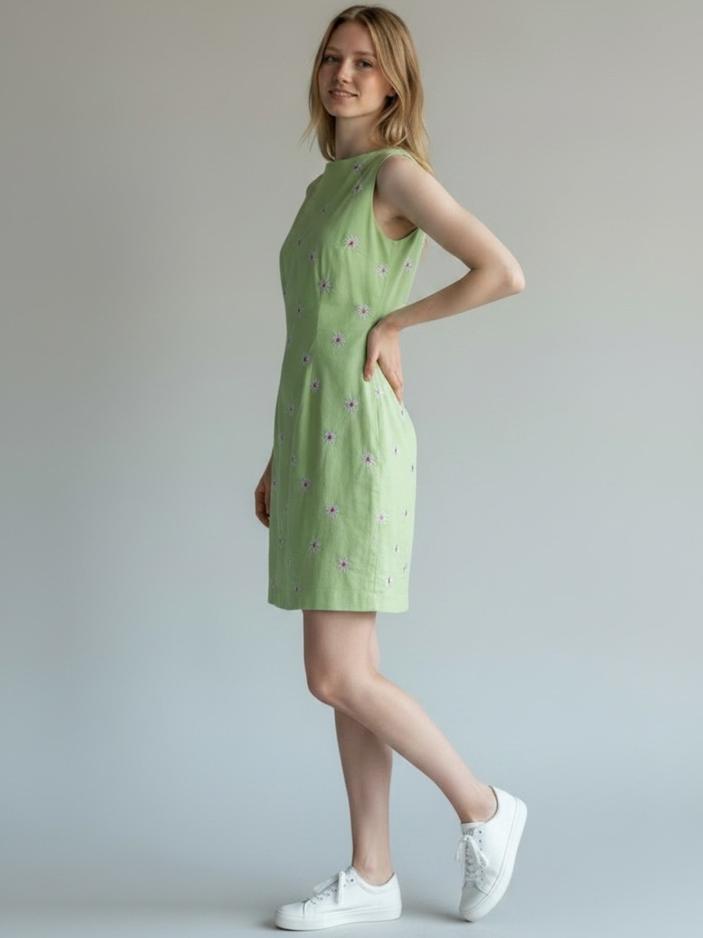 Vintage Amanda Smith Green Daisy Embroidered Sleeveless Dress Sz 10 Cottagecore